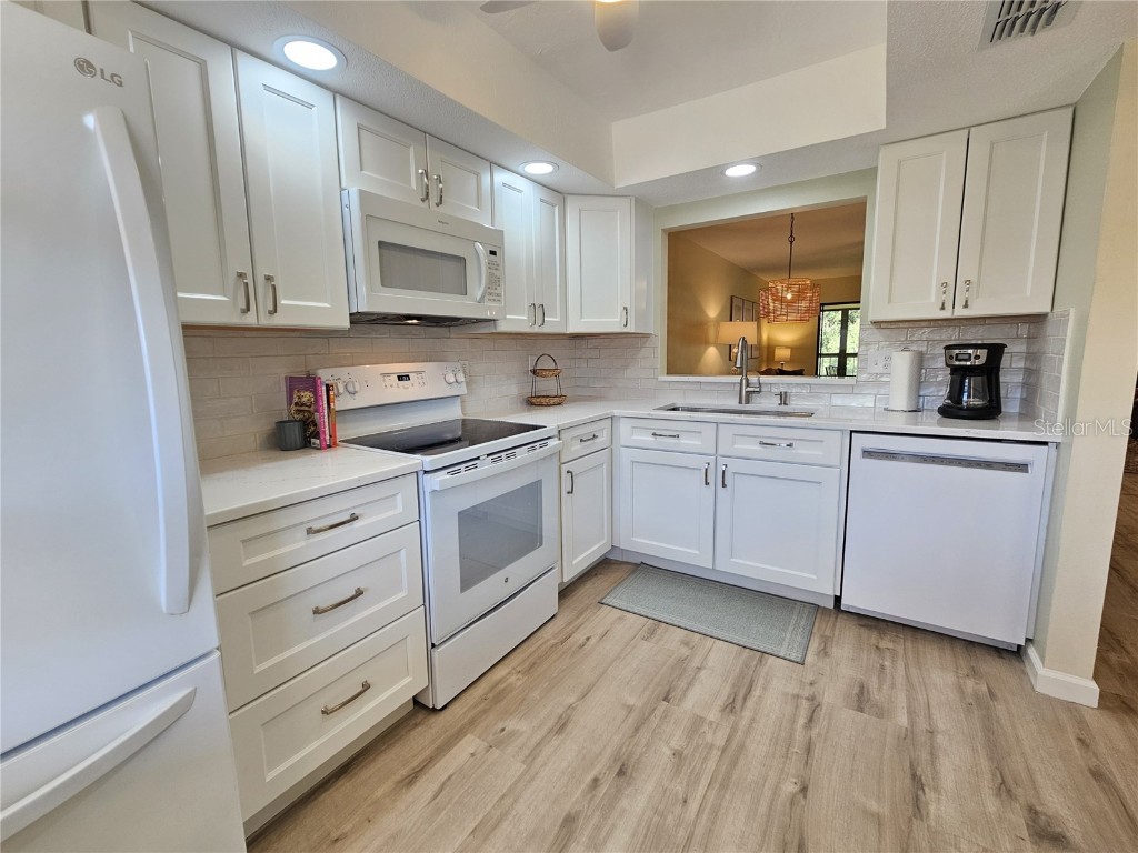 744 Avenida Estancia #144 Venice FL 34292 N6141046 image10