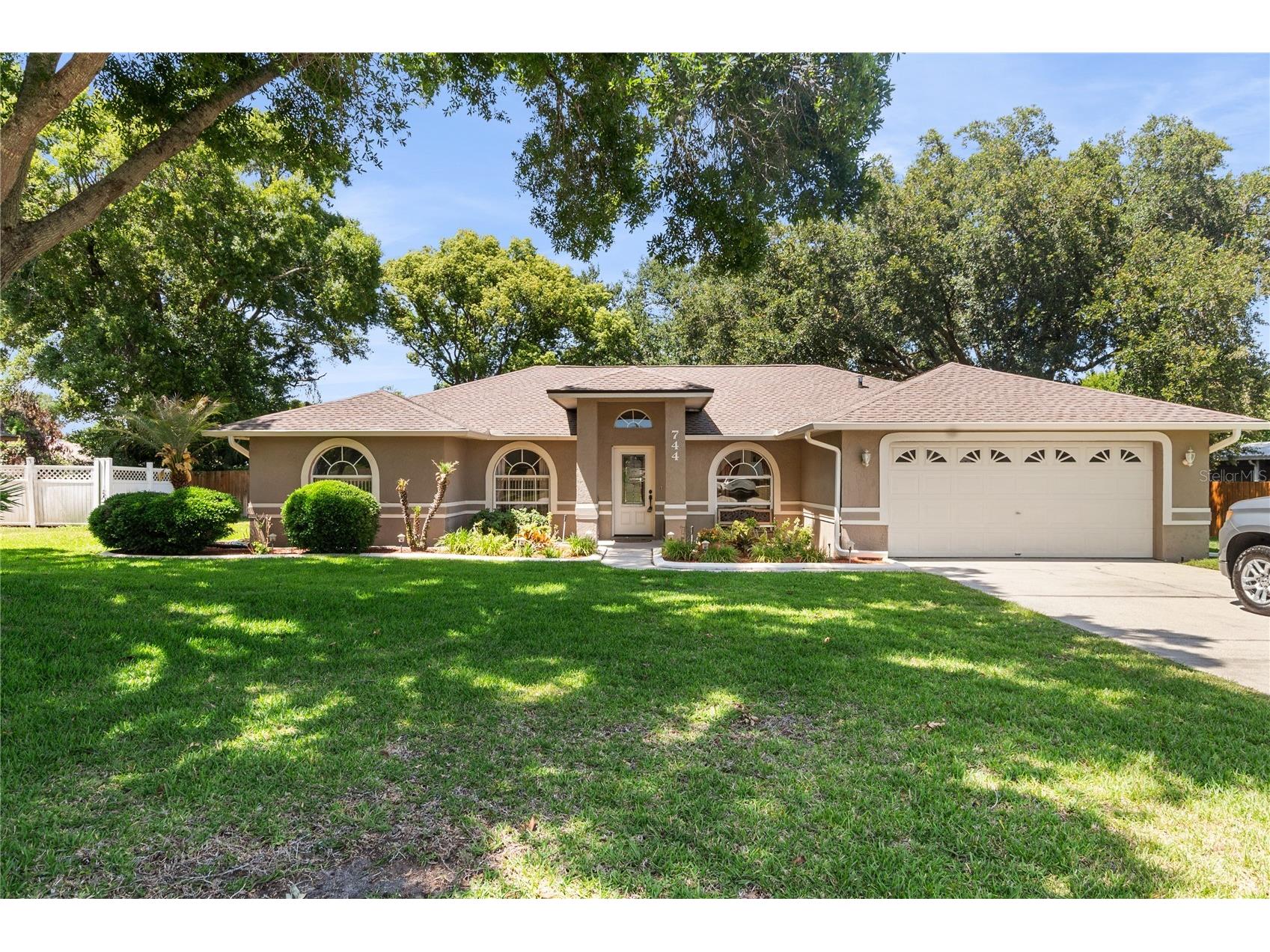 744 Cedar Knoll Drive N Lakeland FL 33809 L4961116 image1