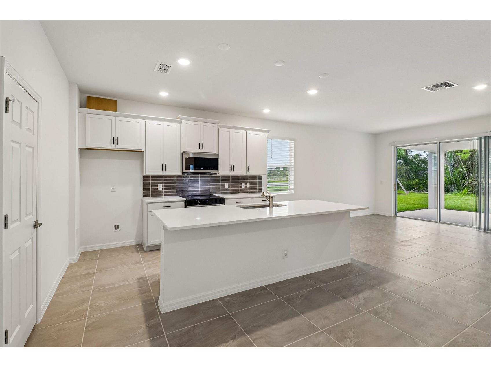 744 Farfields Street Deland FL 32724 O6385197 image4