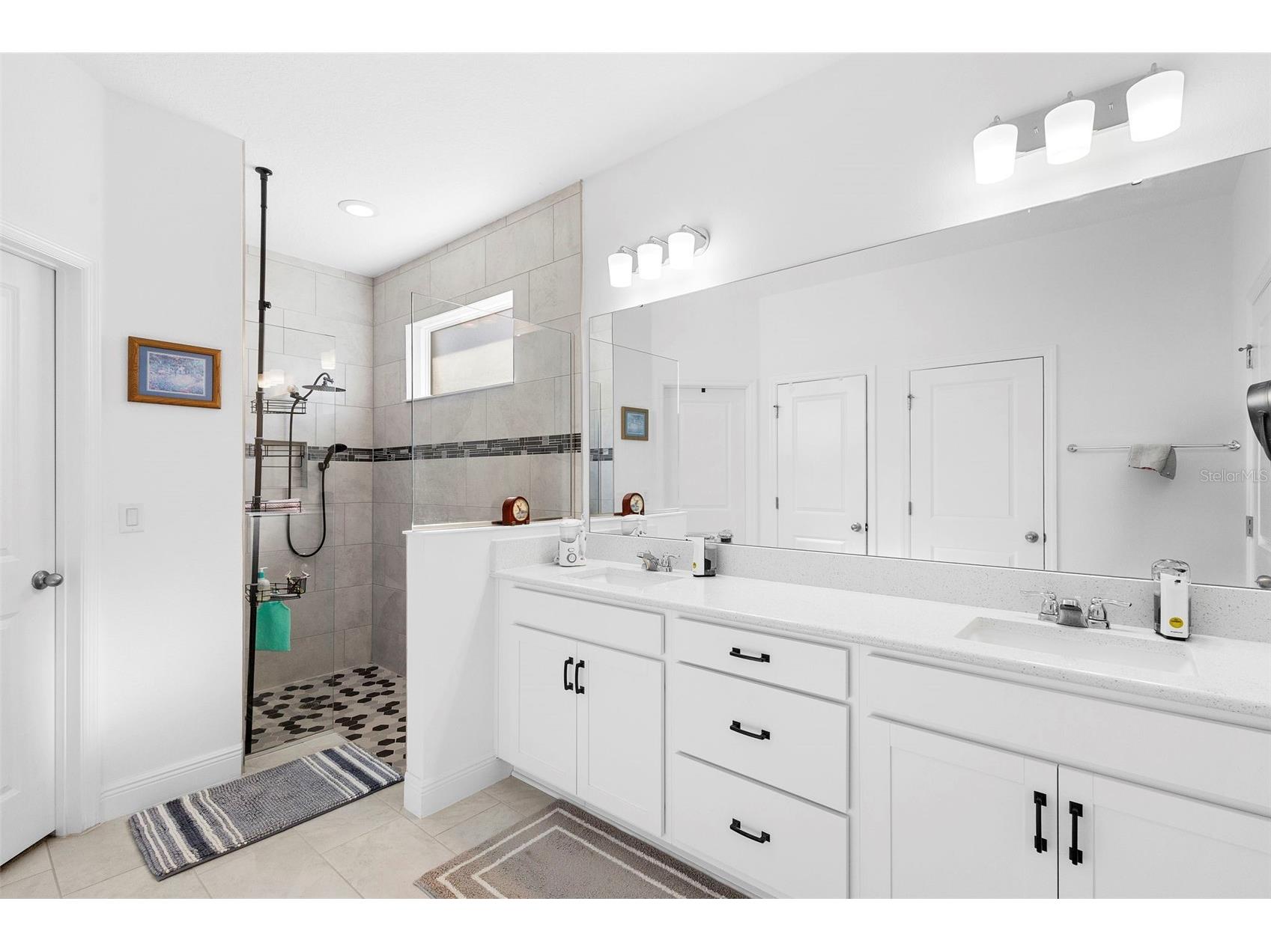 744 Hyperion Drive Debary FL 32713 - No name V4946951 image25