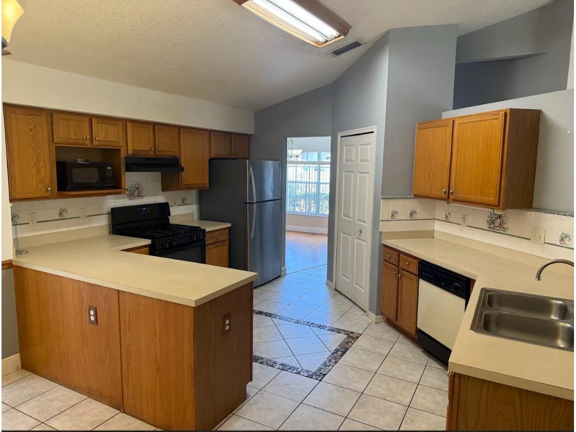 744 Meadow Park Drive Minneola FL 34715 OM723832 image6