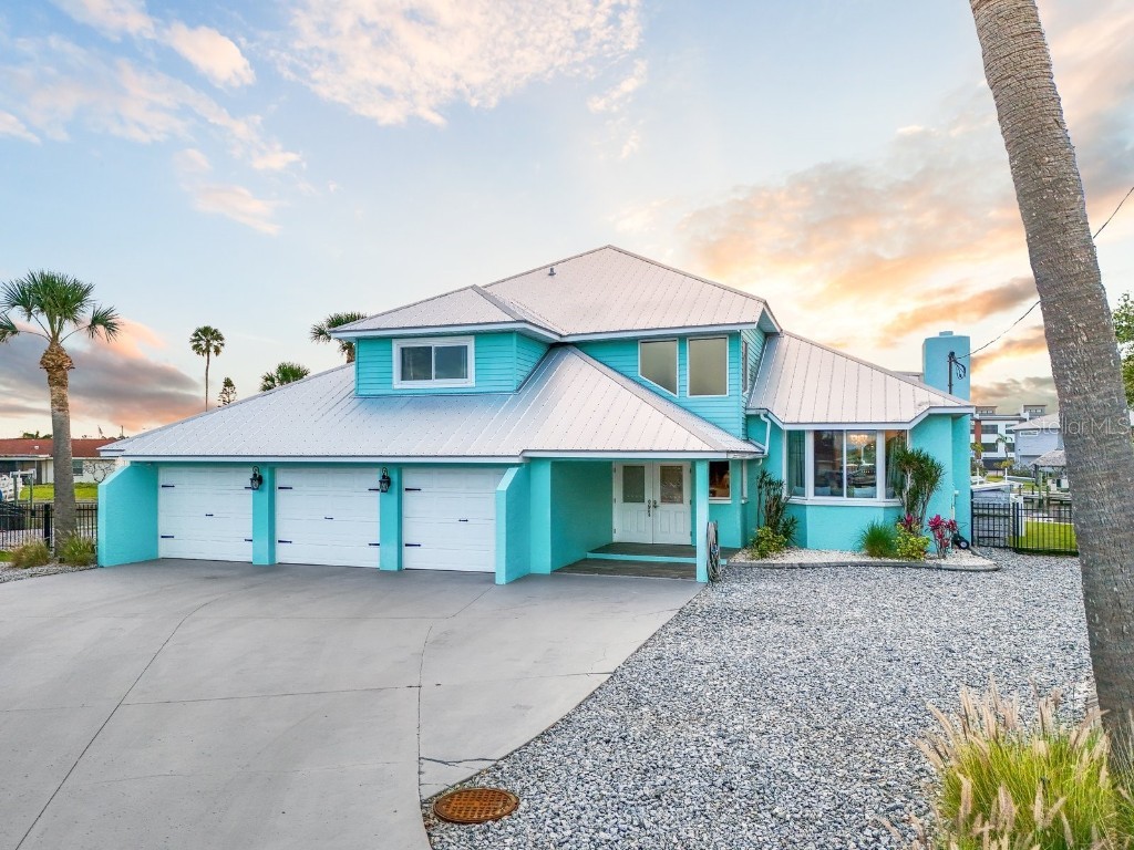 744 Spanish Main Drive Apollo Beach FL 33572 - FLAMINGO CANAL TB8369529 image1