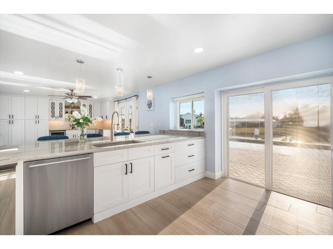 744 Spanish Main Drive Apollo Beach FL 33572 - FLAMINGO CANAL TB8369529 image19