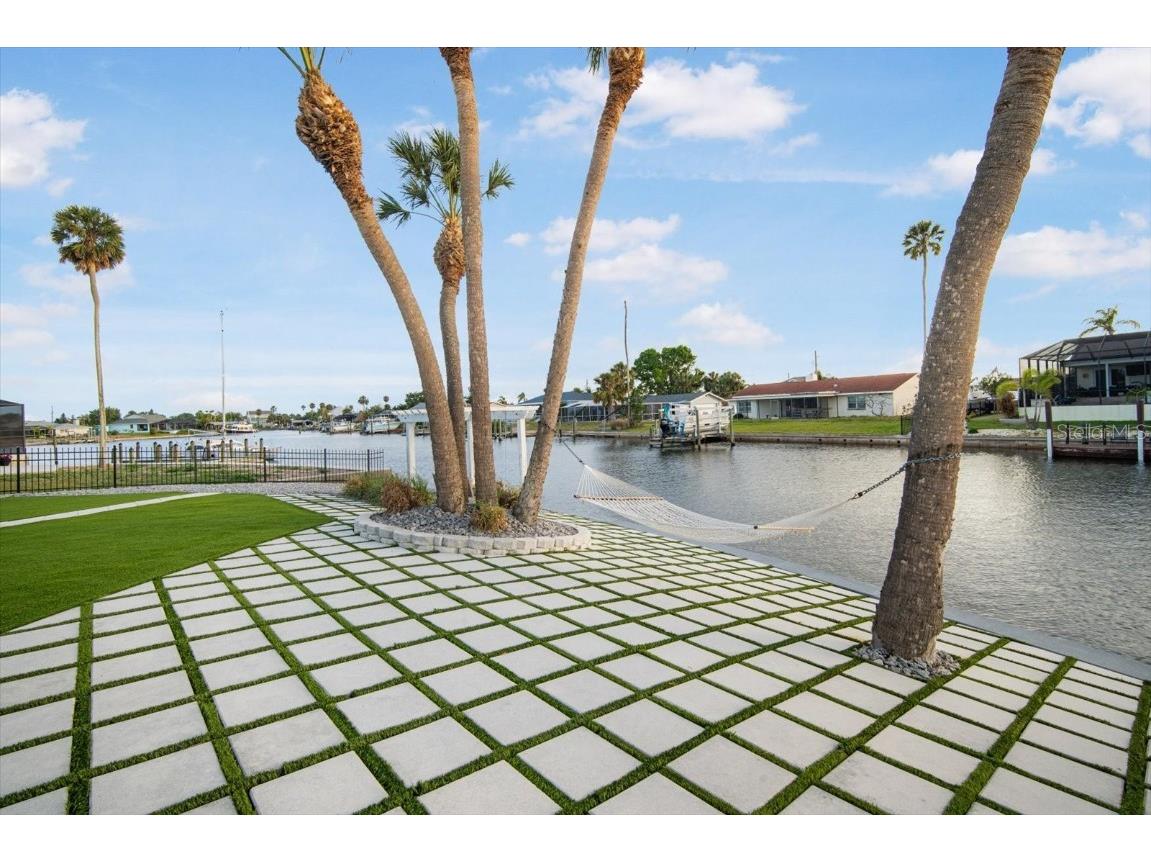 744 Spanish Main Drive Apollo Beach FL 33572 - FLAMINGO CANAL TB8369529 image7