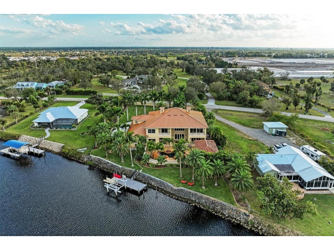 7440 Riverside Drive Punta Gorda FL 33982 - Shell Creek C7485835 image1