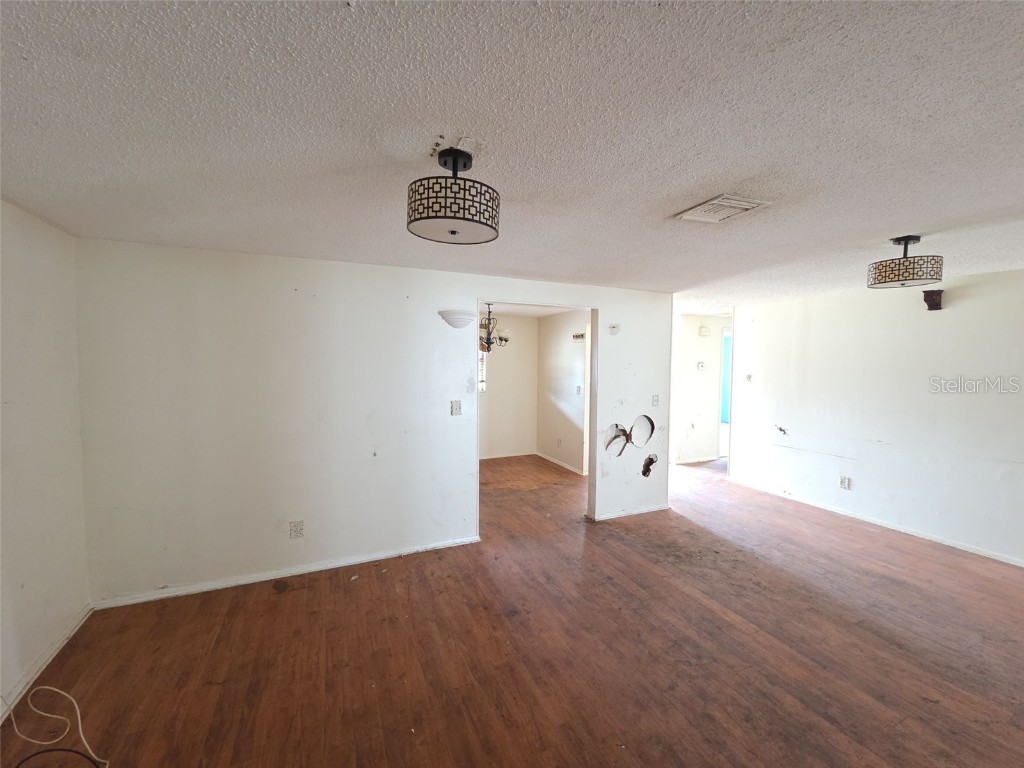 7441 1st Street N Saint Petersburg FL 33702 O6368169 image5