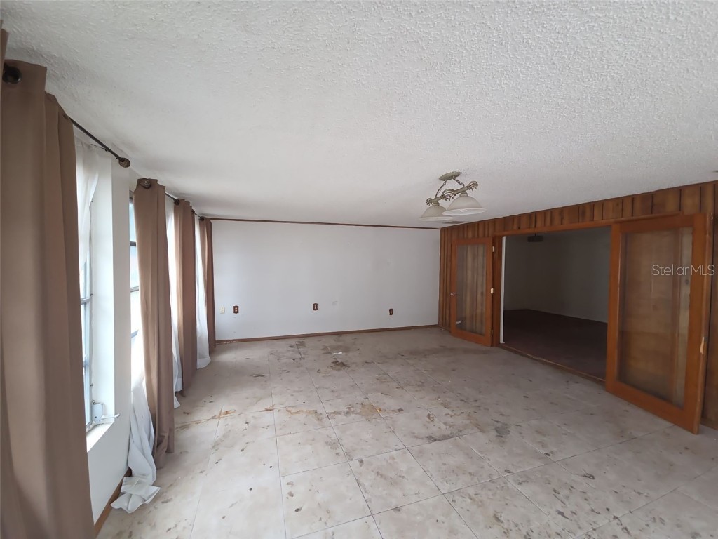 7441 1st Street N Saint Petersburg FL 33702 O6368169 image7