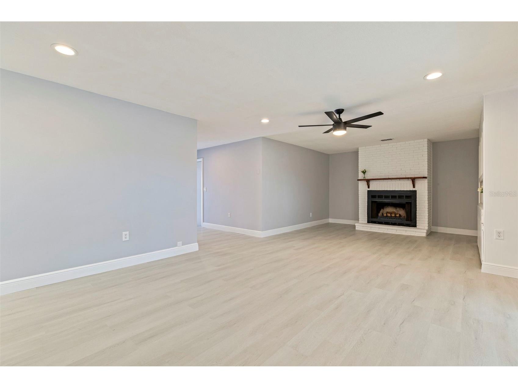 7442 Compton Lane New Port Richey FL 34655 W7885191 image8
