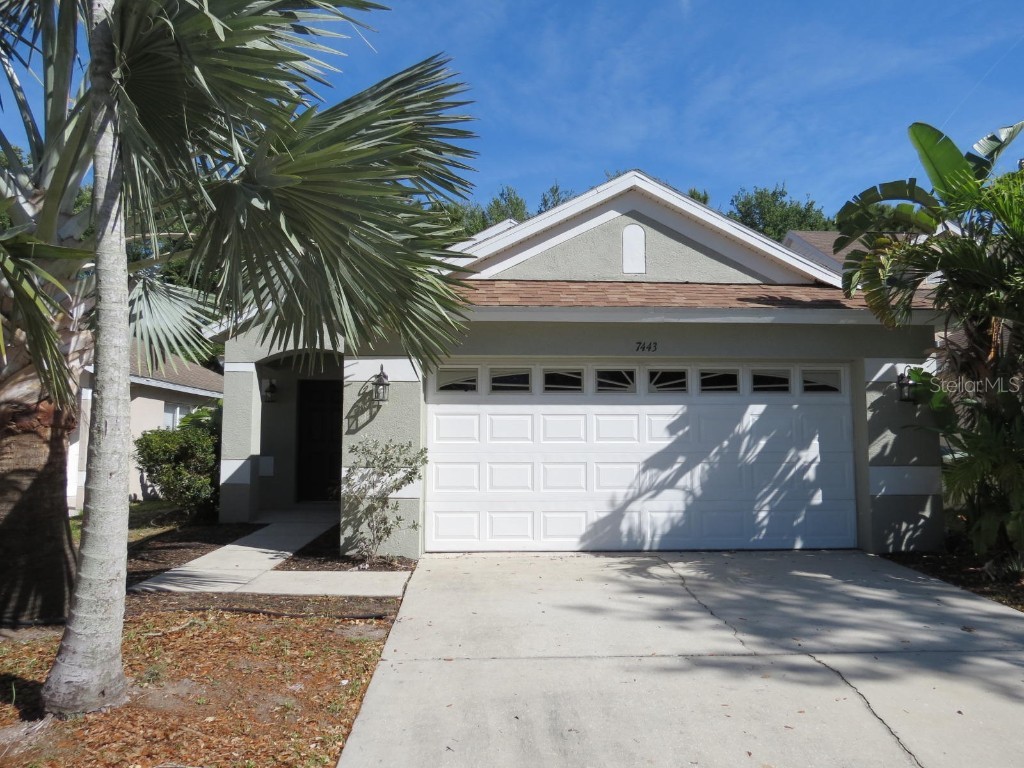 7443 Oxford Garden Circle Apollo Beach FL 33572 T3505454 image1