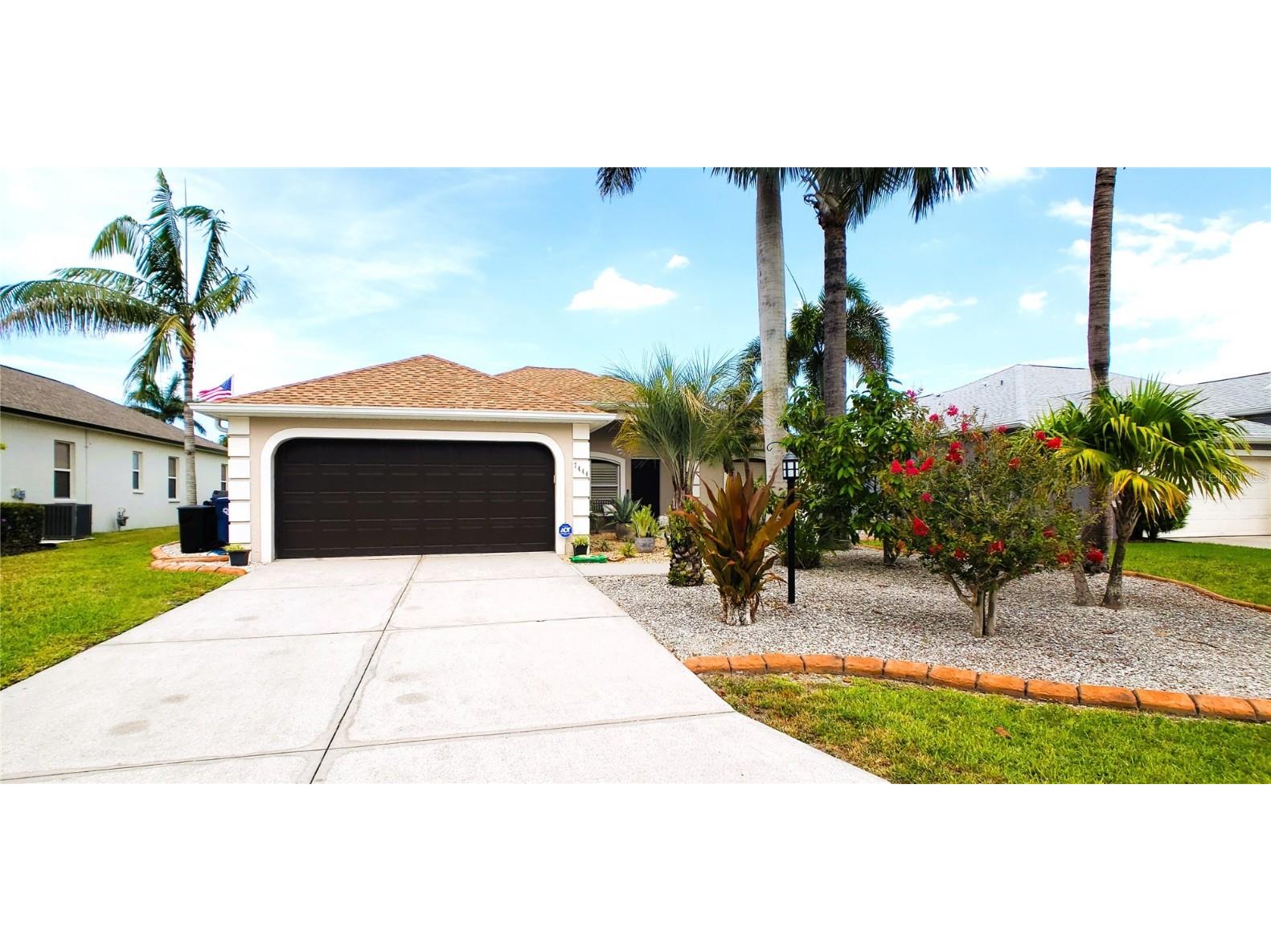 7444 39th Court E Sarasota FL 34243 A4576736 image1