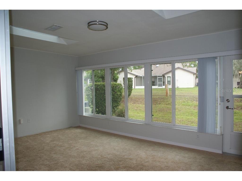 7445 Crestwood Drive Weeki Wachee FL 34613 TB8520465 image12