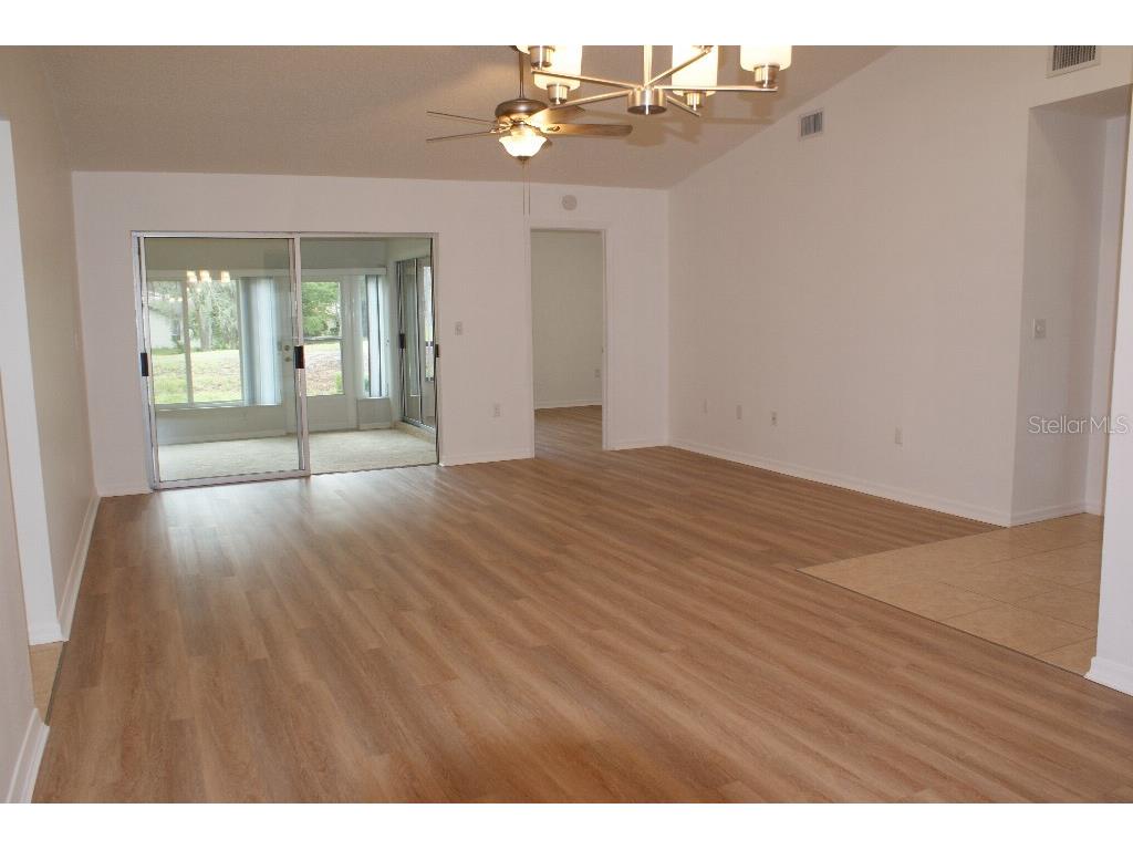 7445 Crestwood Drive Weeki Wachee FL 34613 TB8520465 image7