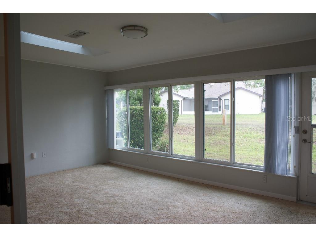 7445 Crestwood Drive Weeki Wachee FL 34613 TB8520465 image9