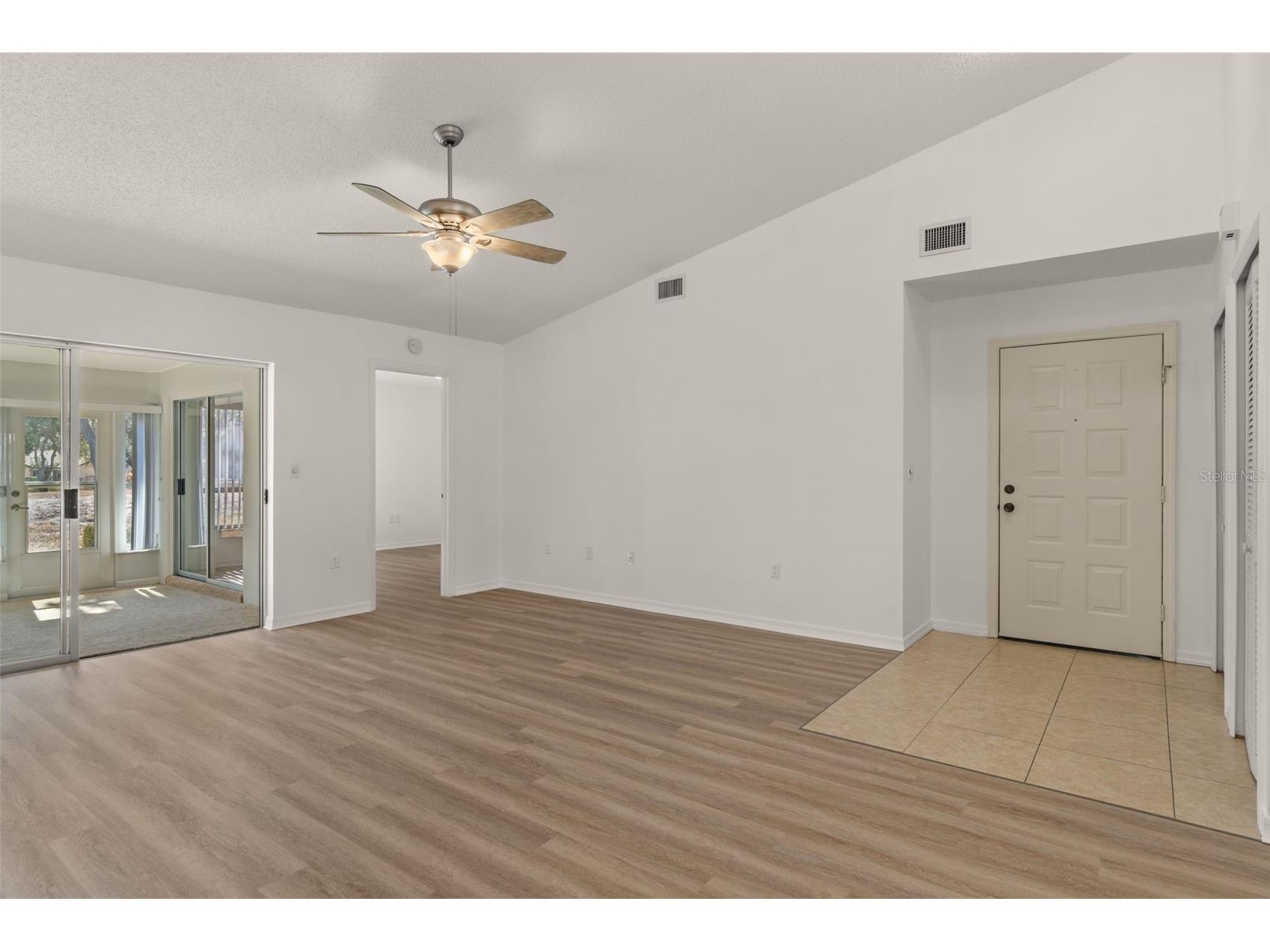 7445 Crestwood Drive Weeki Wachee FL 34613 W7883007 image11
