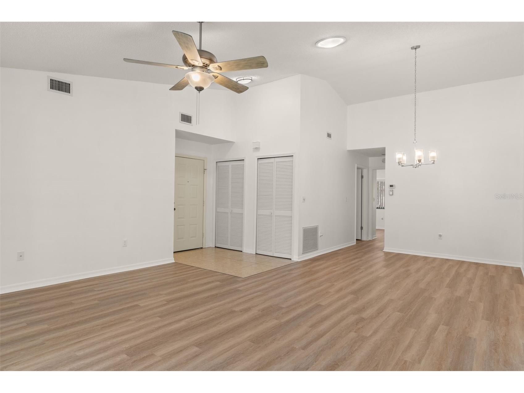 7445 Crestwood Drive Weeki Wachee FL 34613 W7883007 image12