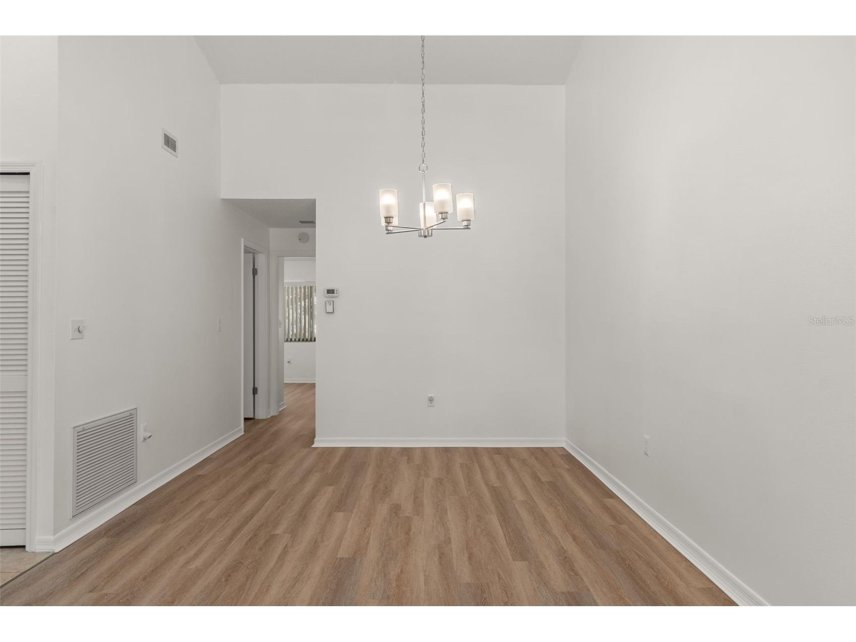 7445 Crestwood Drive Weeki Wachee FL 34613 W7883007 image14