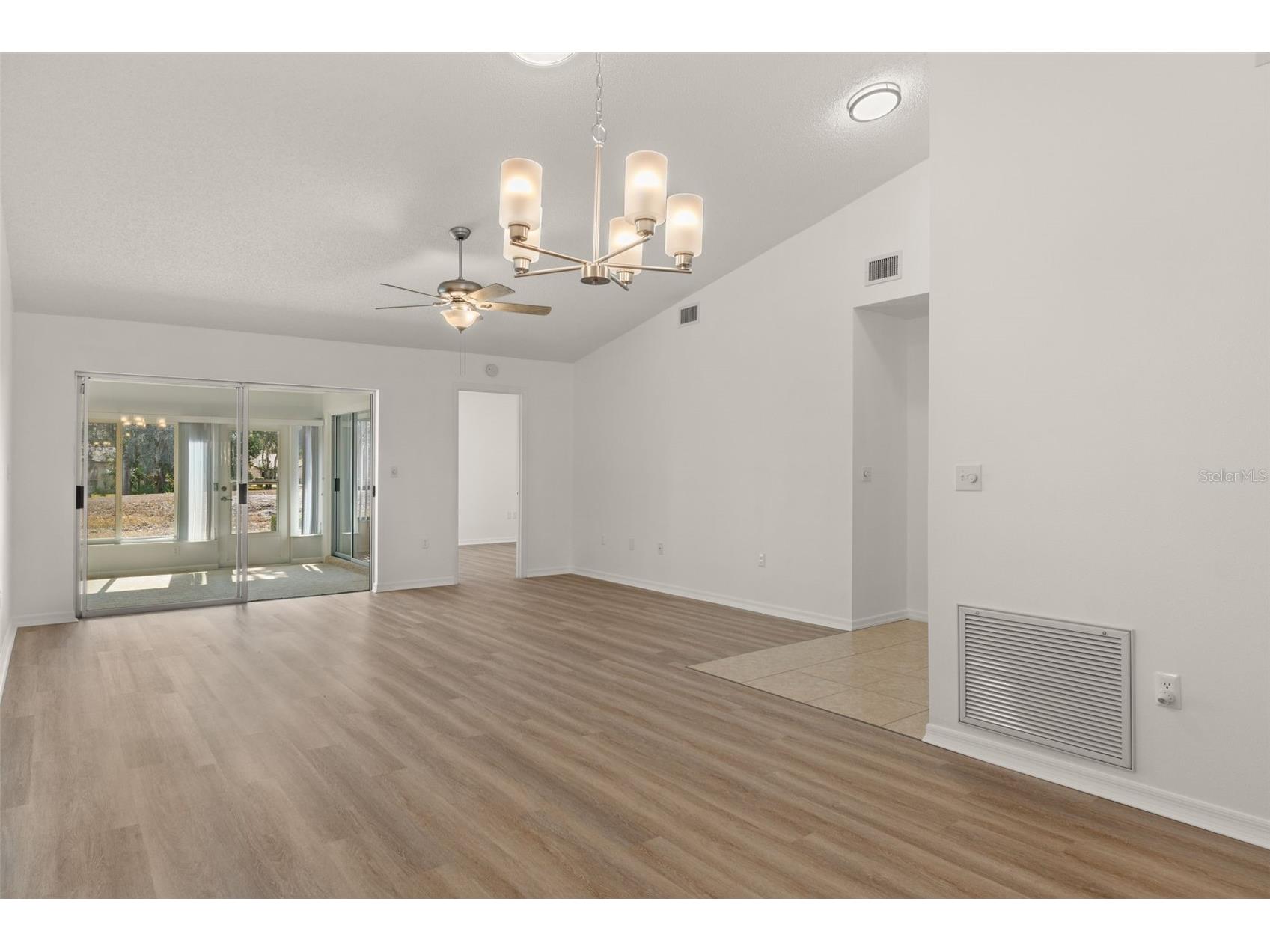 7445 Crestwood Drive Weeki Wachee FL 34613 W7883007 image15