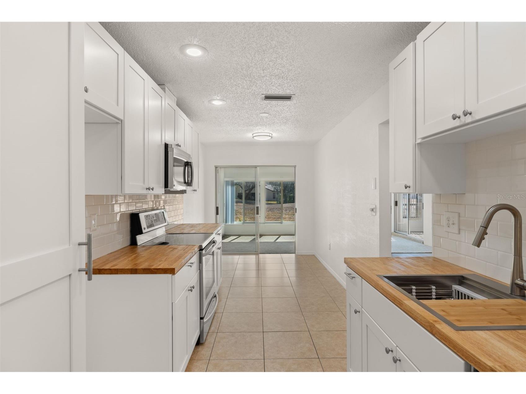 7445 Crestwood Drive Weeki Wachee FL 34613 W7883007 image19