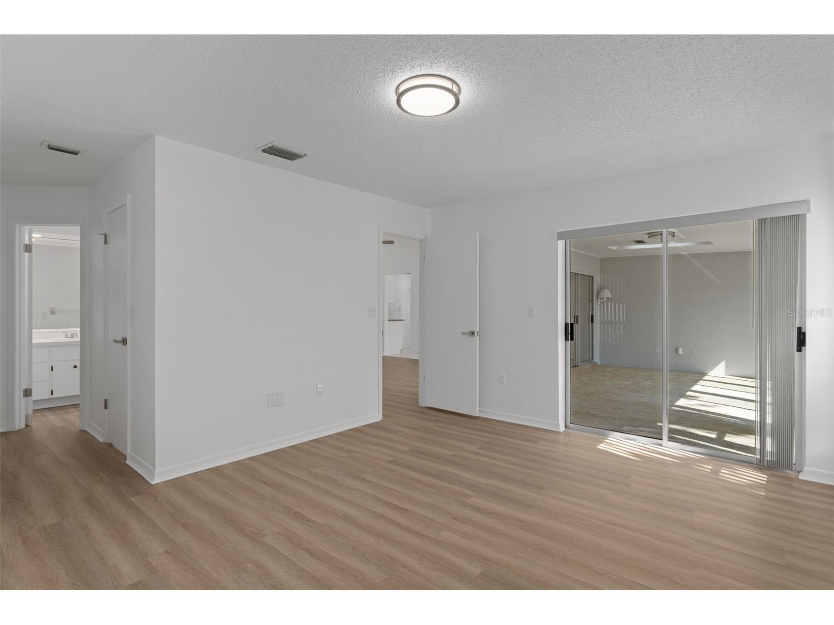 7445 Crestwood Drive Weeki Wachee FL 34613 W7883007 image27