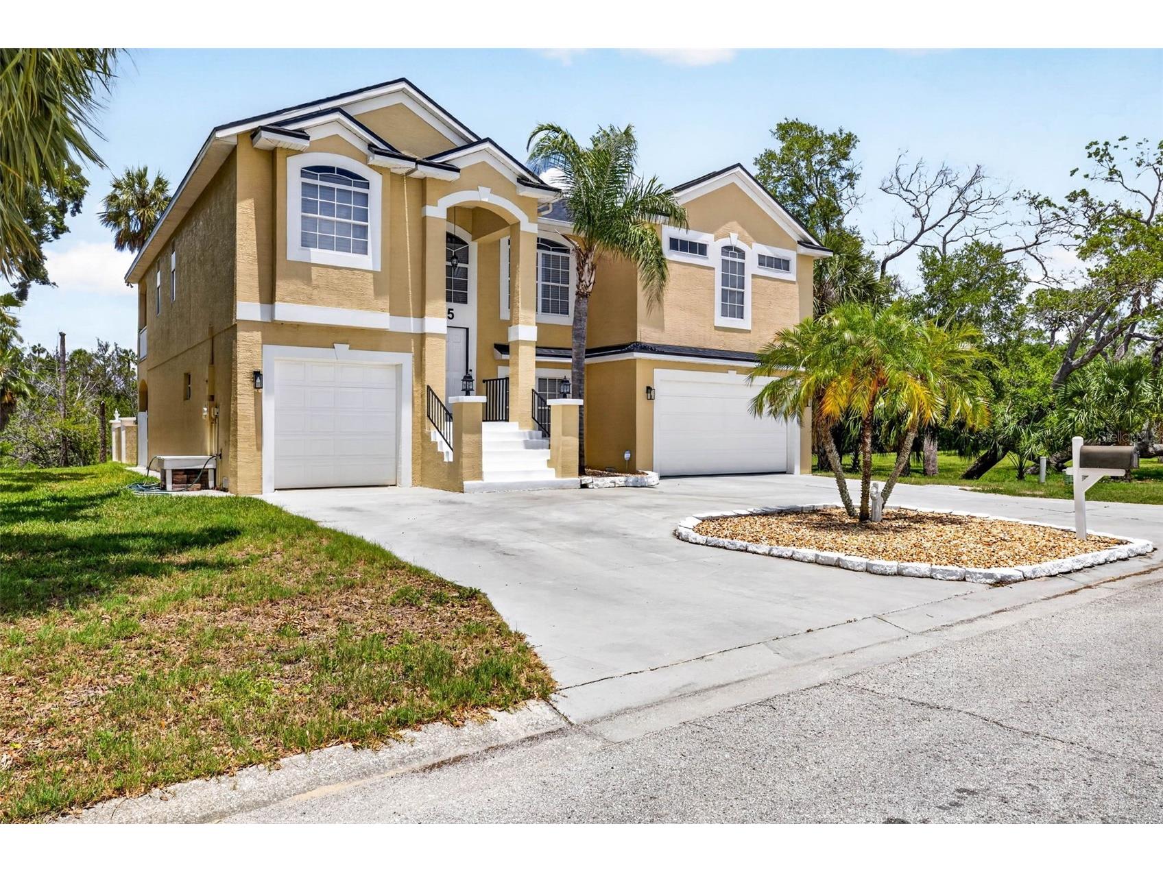 7445 Gulf Way Hudson FL 34667 W7885987 image1