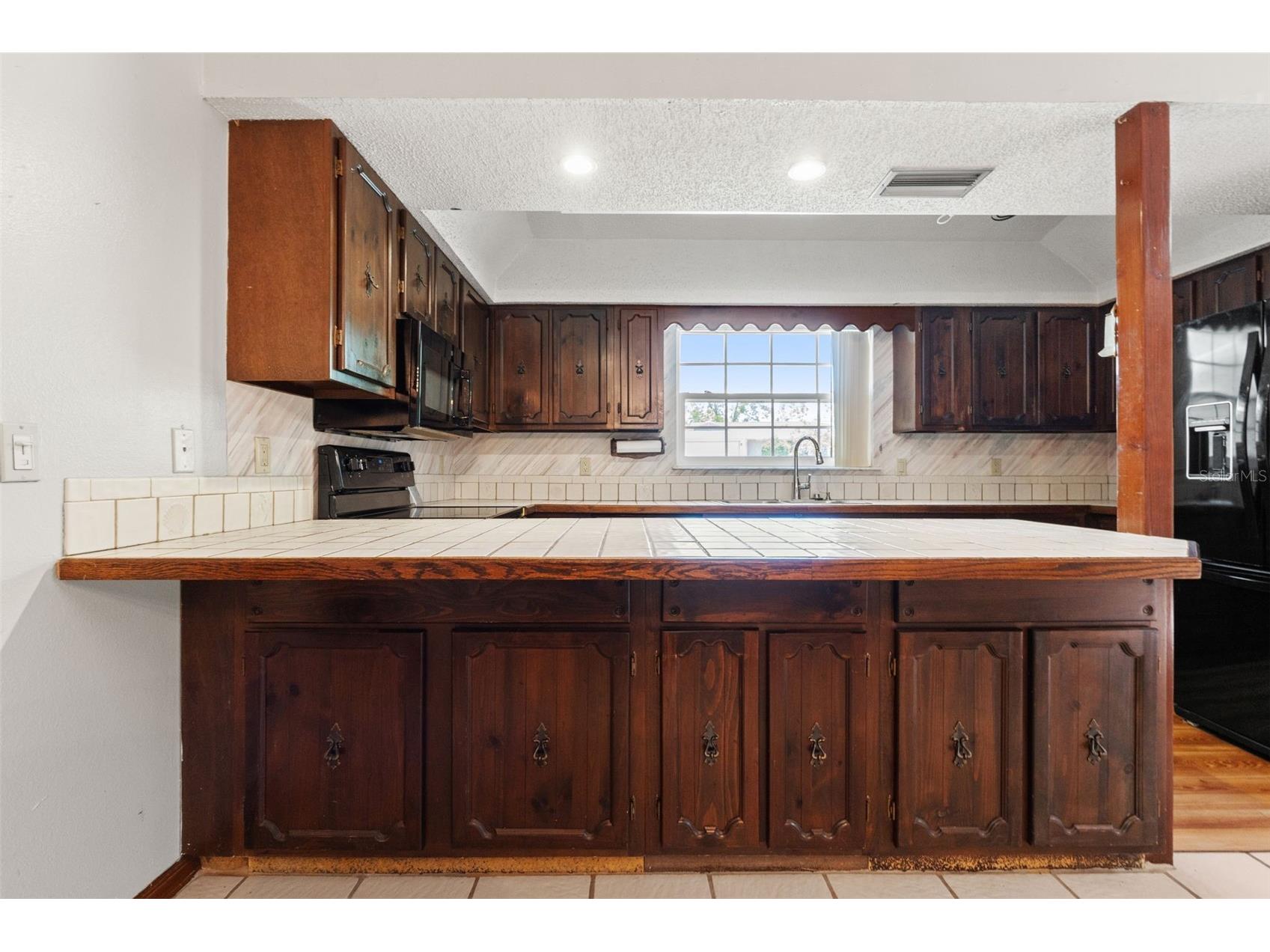 7447 Dundee Way Weeki Wachee FL 34613 TB8516323 image10