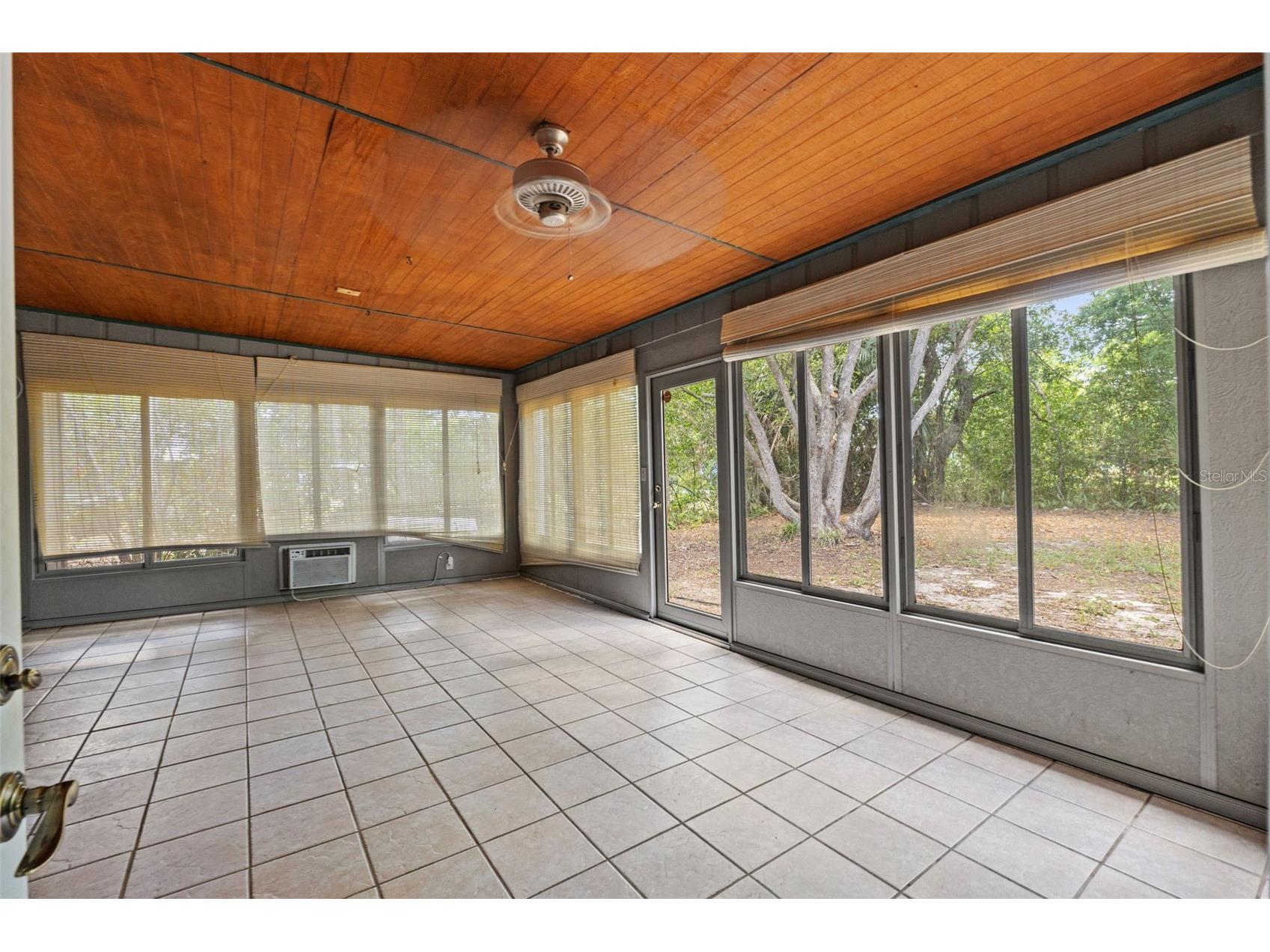 7447 Dundee Way Weeki Wachee FL 34613 TB8516323 image28