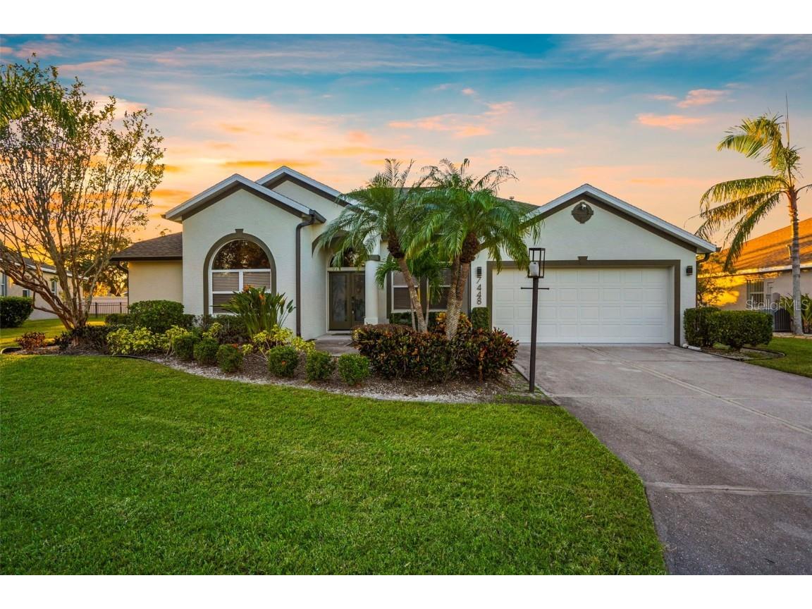 7448 39th Court E Sarasota FL 34243 A4630325 image1