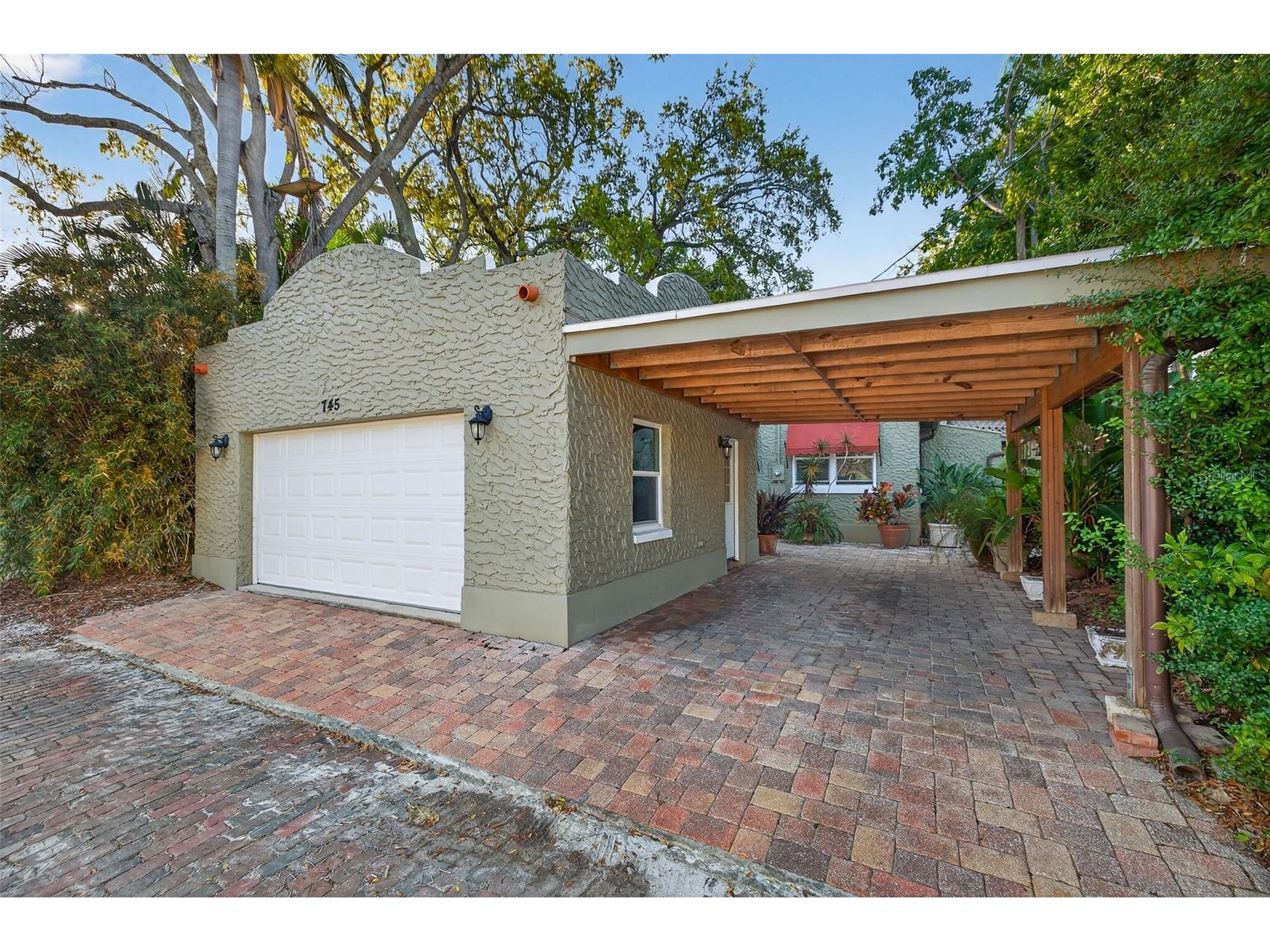 745 16th Avenue NE Saint Petersburg FL 33704 TB8483620 image25