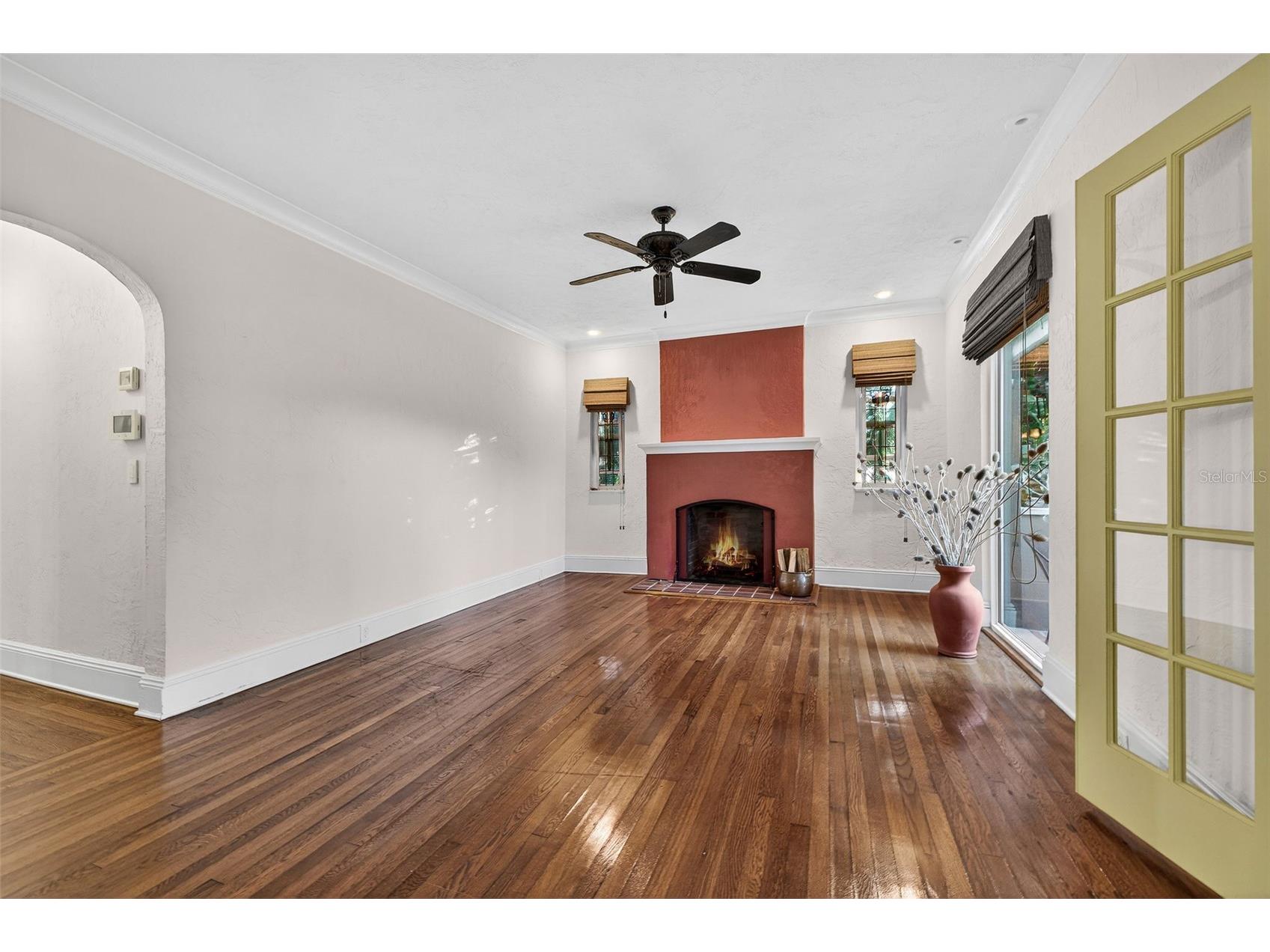 745 16th Avenue NE Saint Petersburg FL 33704 TB8483620 image5