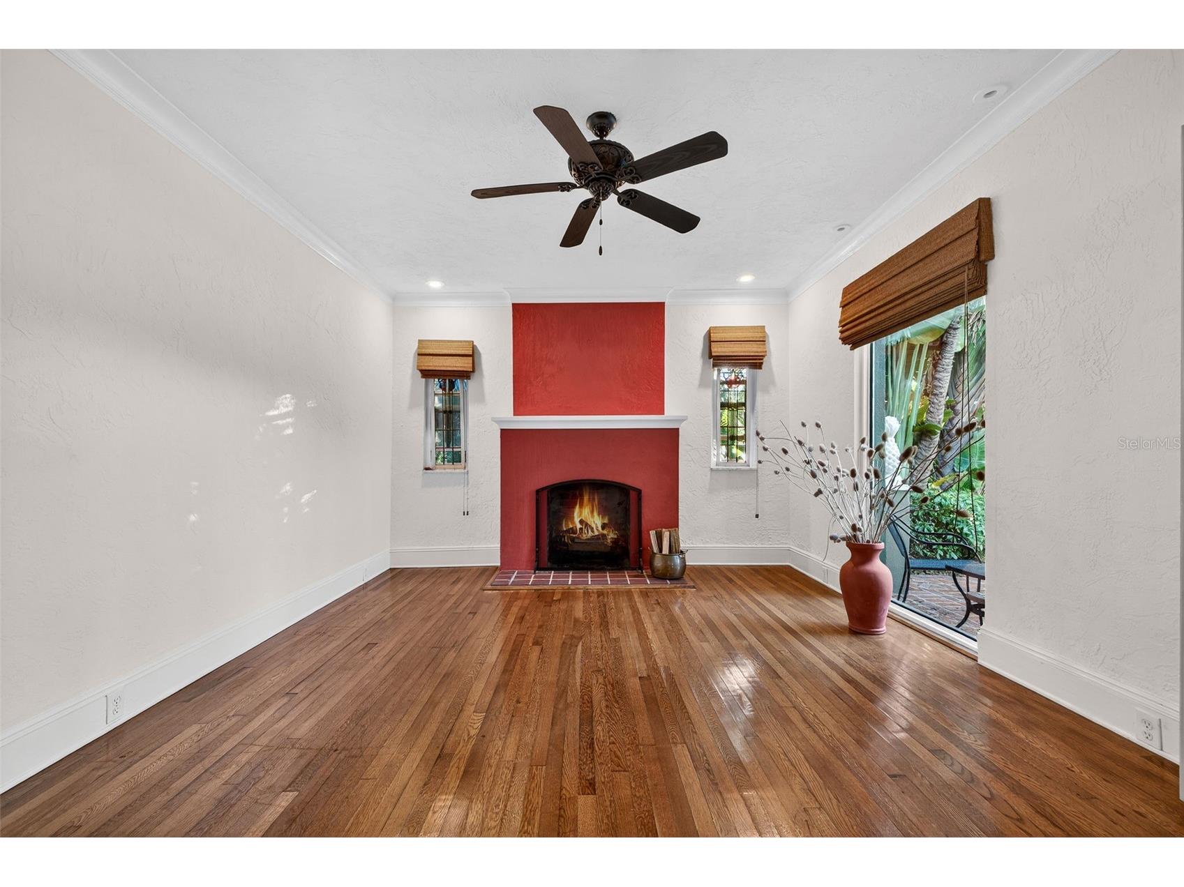 745 16th Avenue NE Saint Petersburg FL 33704 TB8483620 image6