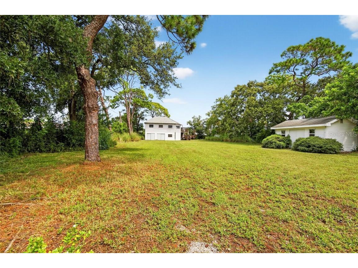 745 34th Avenue S Saint Petersburg FL 33705 TB8422507 image14