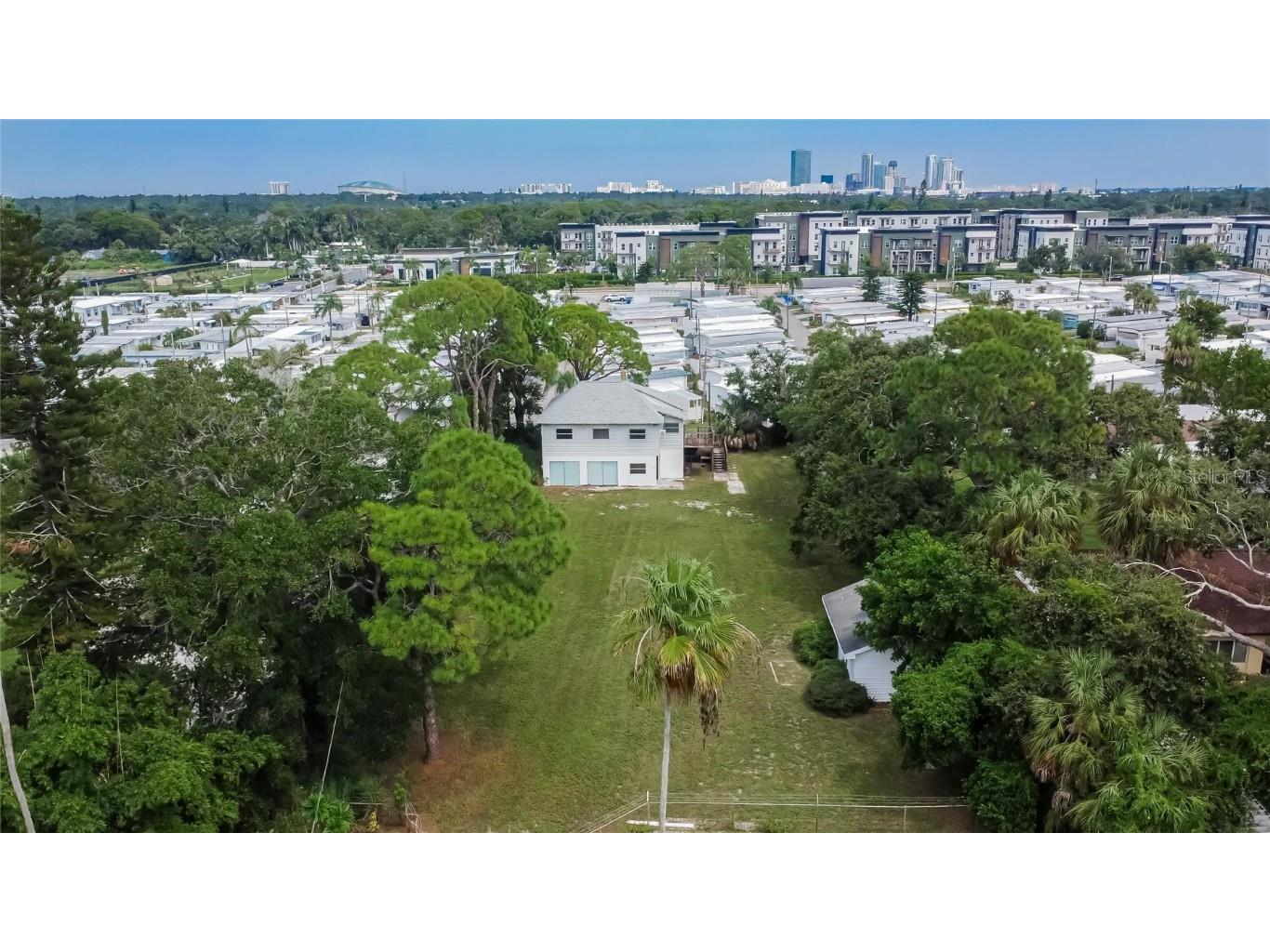 745 34th Avenue S Saint Petersburg FL 33705 TB8422507 image2