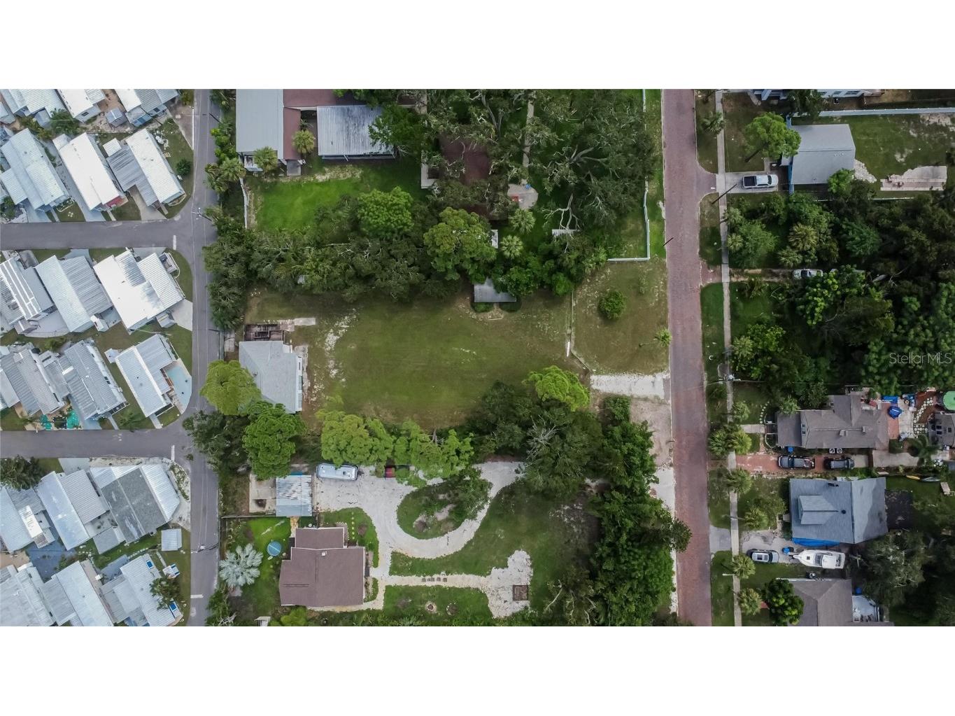 745 34th Avenue S Saint Petersburg FL 33705 TB8422507 image4