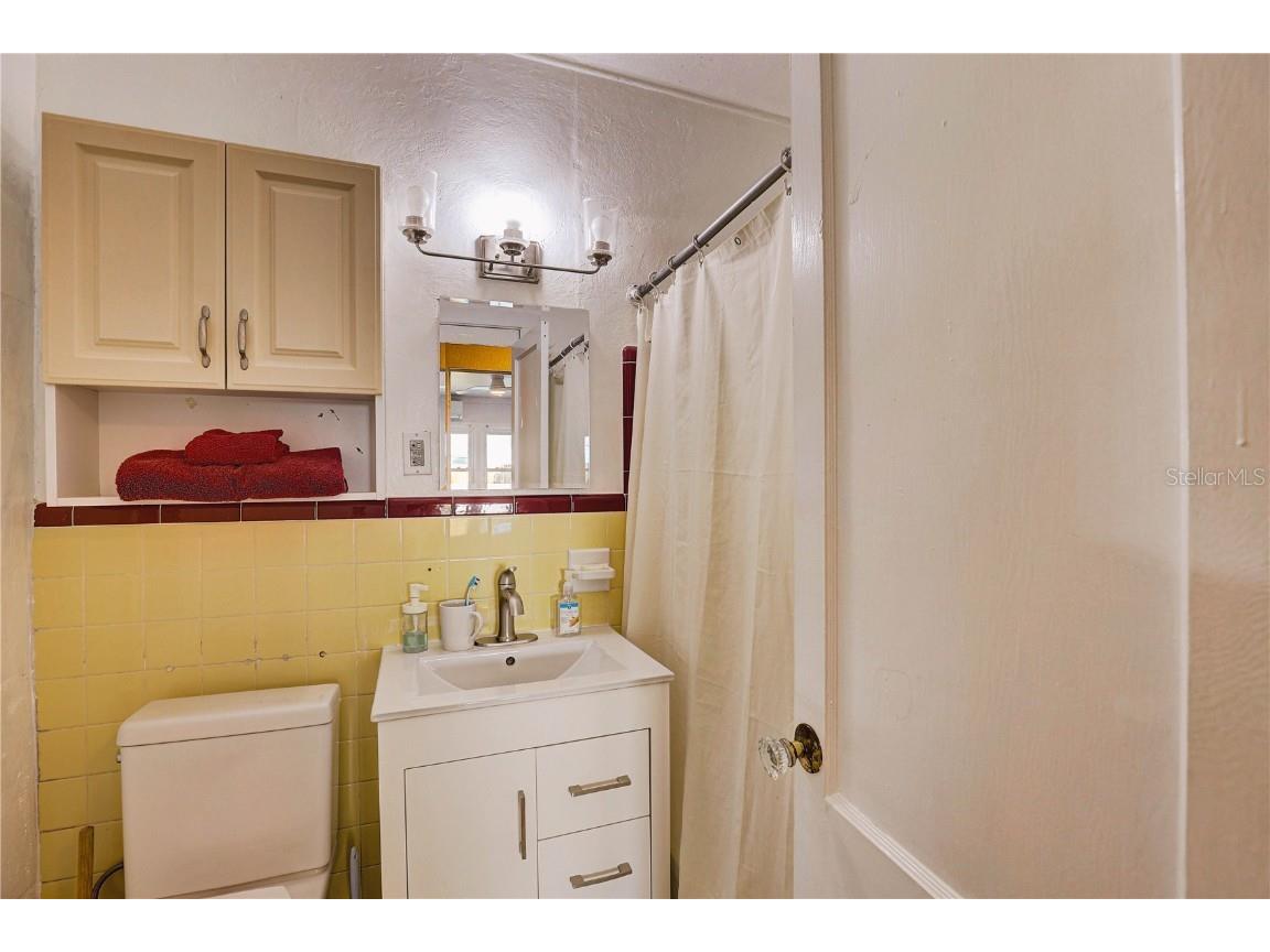 745 Alamanda Way S Saint Petersburg FL 33705 TB8433346 image19