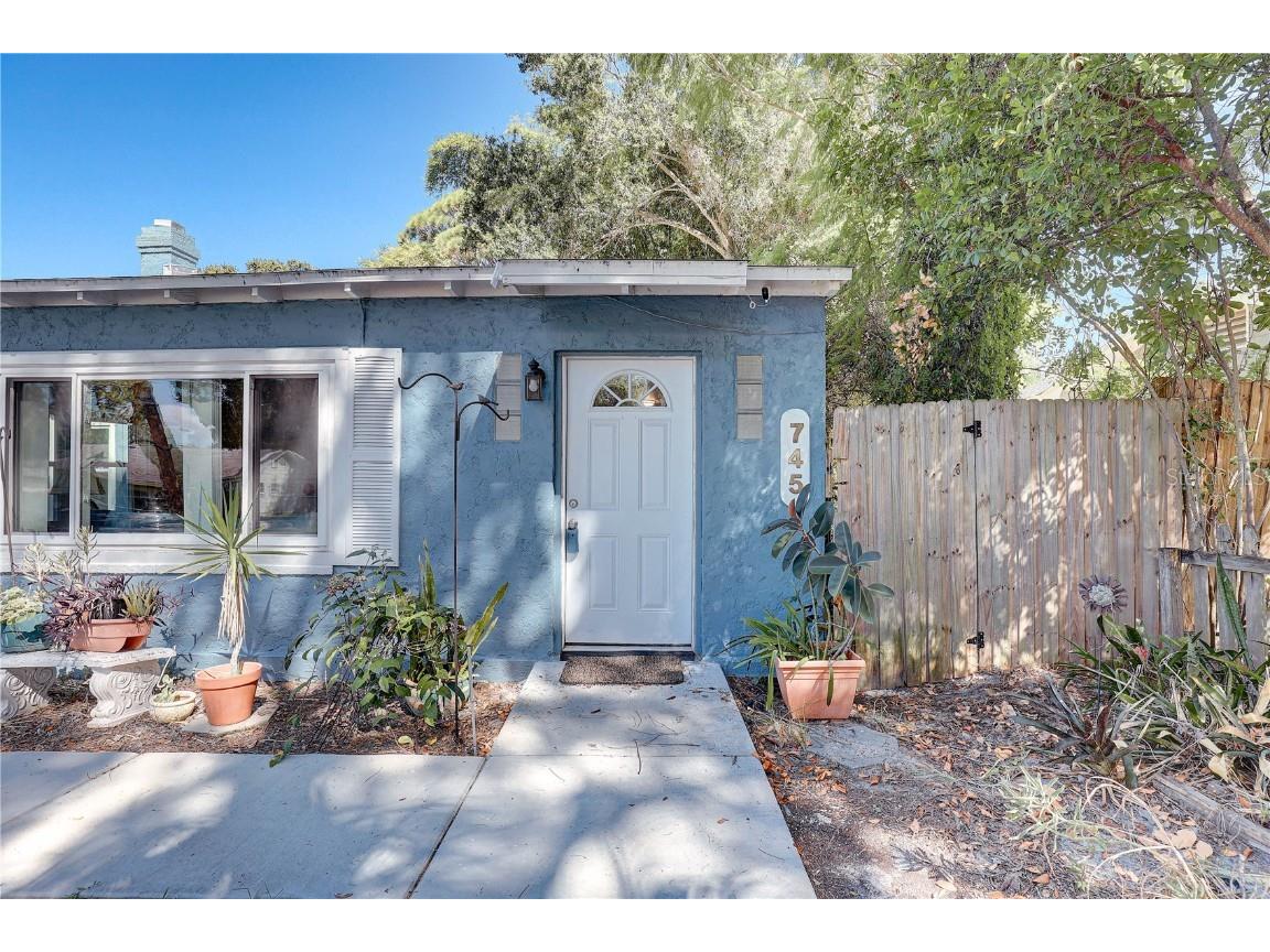 745 Alamanda Way S Saint Petersburg FL 33705 TB8433346 image3