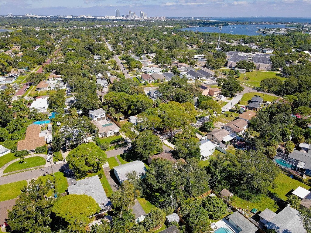 745 Alamanda Way S Saint Petersburg FL 33705 TB8433346 image36