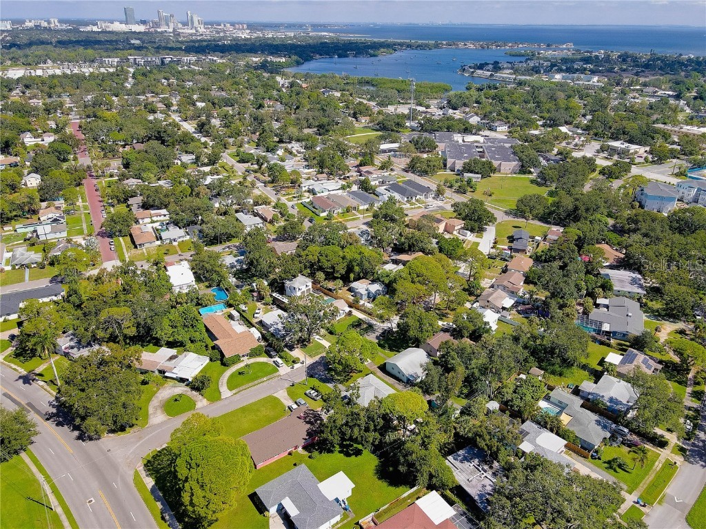 745 Alamanda Way S Saint Petersburg FL 33705 TB8433346 image41