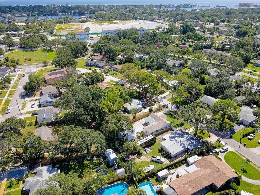 745 Alamanda Way S Saint Petersburg FL 33705 TB8433346 image43