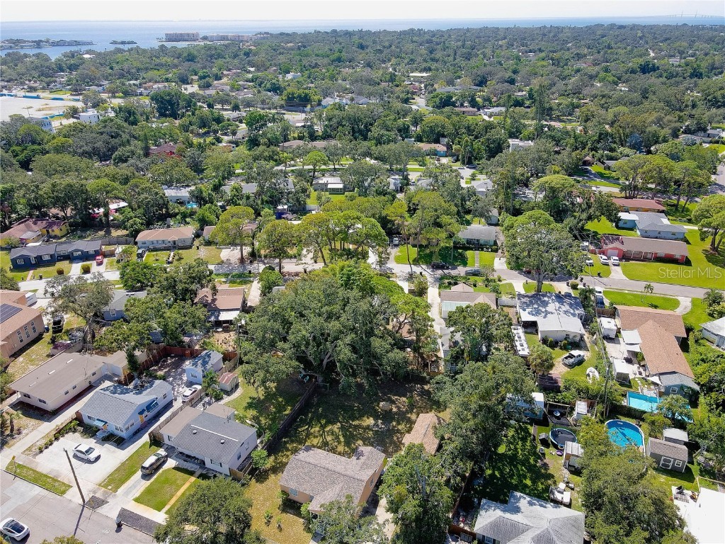 745 Alamanda Way S Saint Petersburg FL 33705 TB8433346 image45