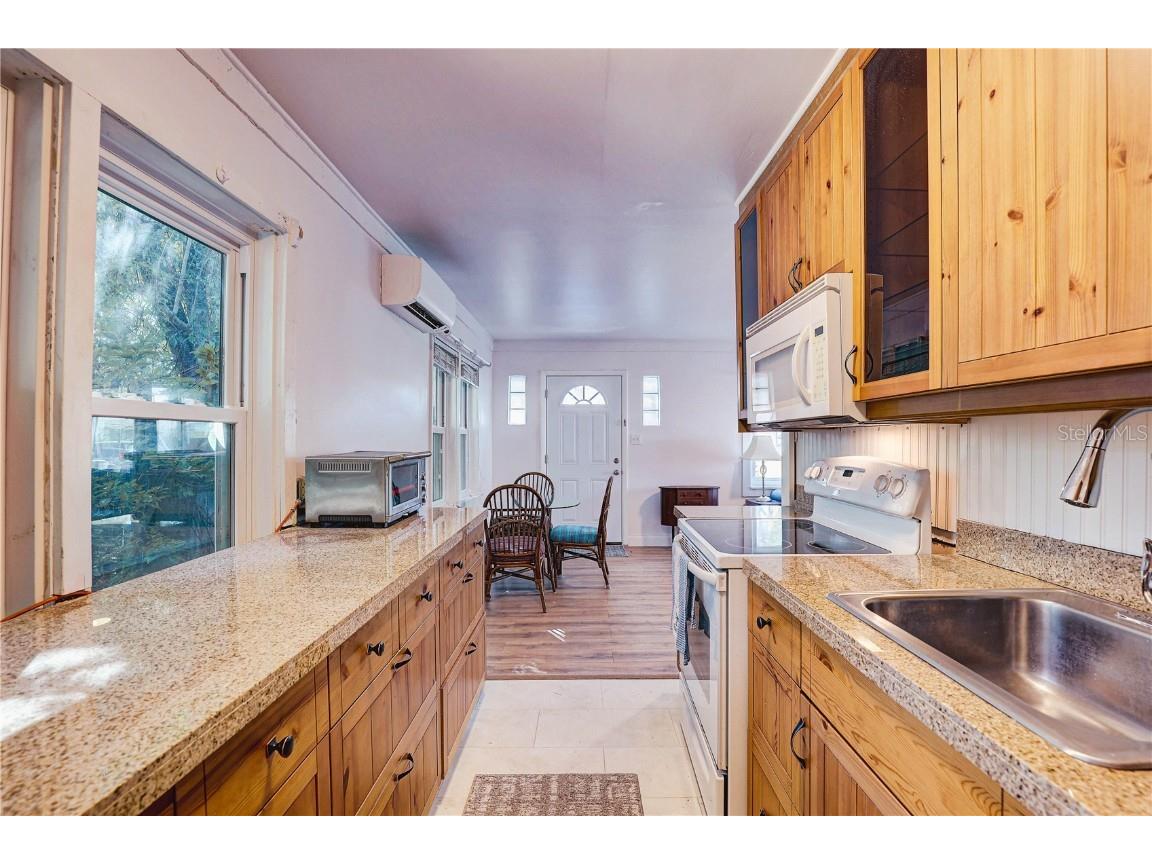 745 Alamanda Way S Saint Petersburg FL 33705 TB8433346 image5