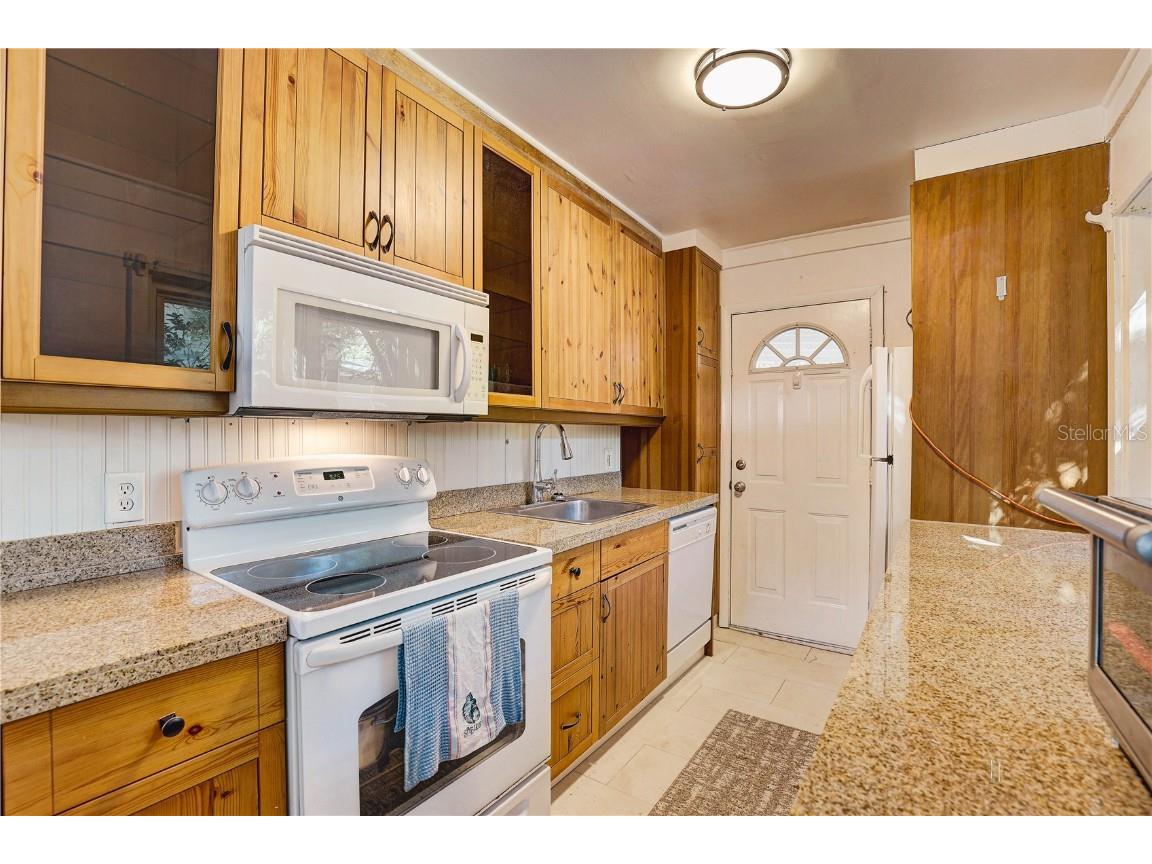 745 Alamanda Way S Saint Petersburg FL 33705 TB8433346 image7