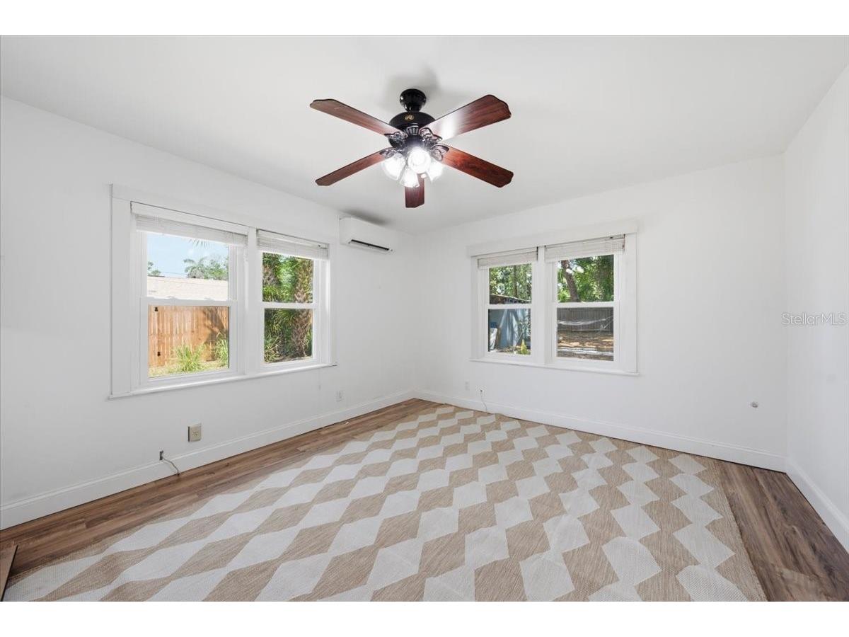 745 Alamanda Way S Saint Petersburg FL 33705 TB8520989 image23