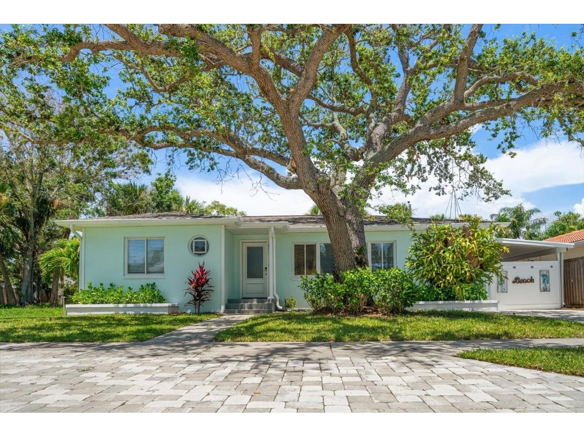 745 Bruce Avenue Clearwater Beach FL 33767 TB8401585 image1