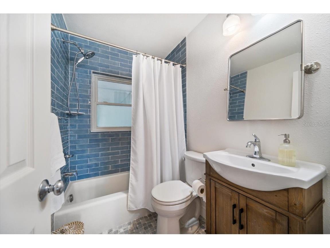 745 Bruce Avenue Clearwater Beach FL 33767 TB8401585 image10