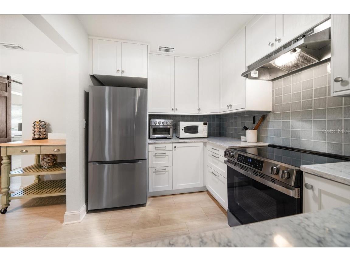 745 Bruce Avenue Clearwater Beach FL 33767 TB8401585 image15