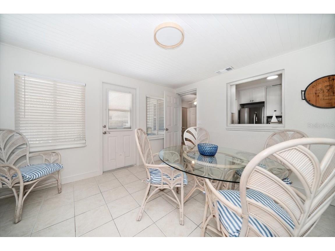 745 Bruce Avenue Clearwater Beach FL 33767 TB8401585 image19