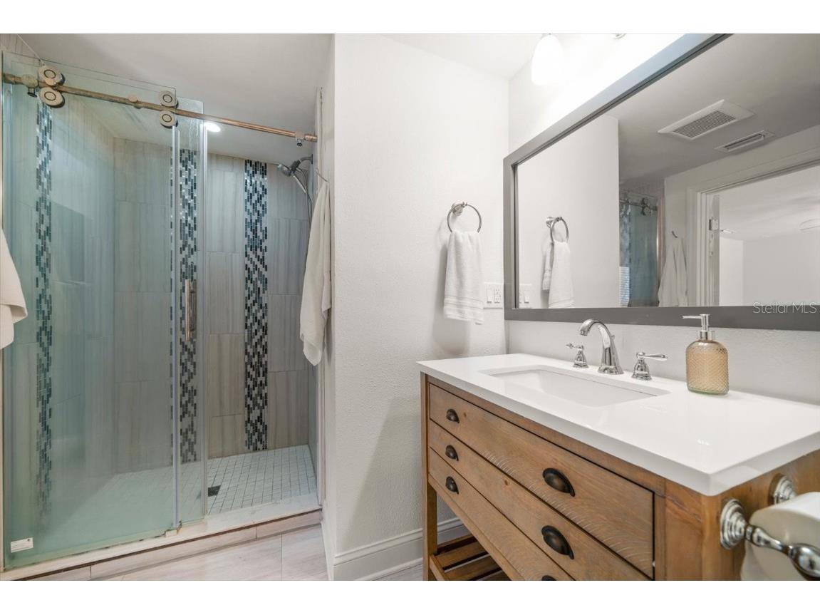 745 Bruce Avenue Clearwater Beach FL 33767 TB8401585 image26