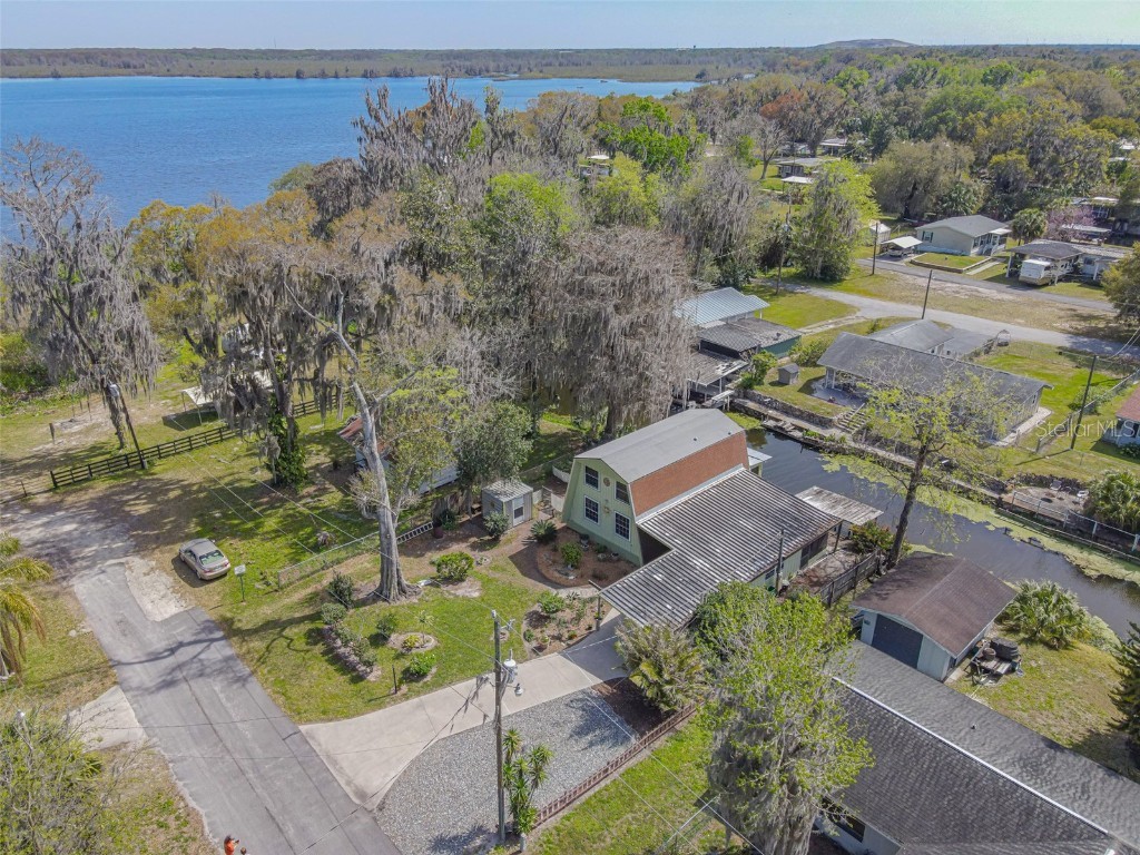 745 Cr 477a Lake Panasoffkee FL 33538 G5079097 image1