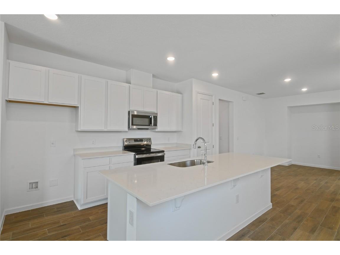 745 Lake Dell Avenue Dundee FL 33838 S5126730 image4