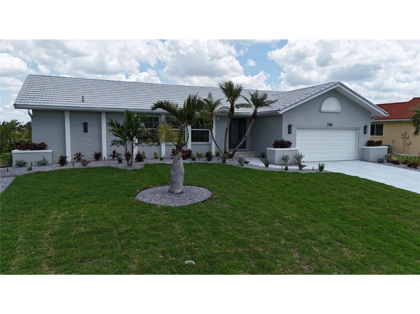 745 Monaco Drive Punta Gorda FL 33950 C7514905 image2